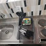 Kitchenette Moderninha e Estilosa c Varanda 4B